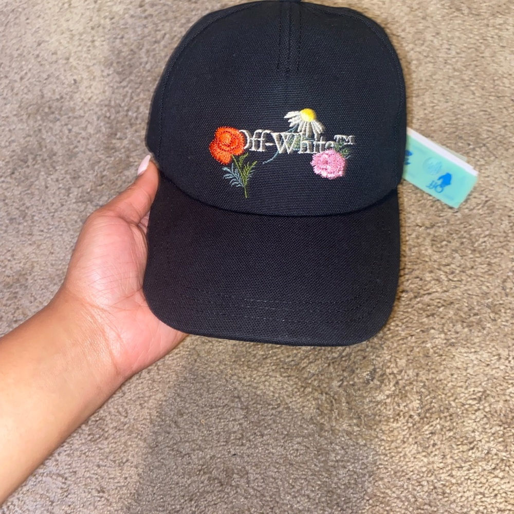Off White Hat - image 5